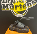ボリュームたっぷりスライドサンダルのご紹介！［Dr.Martens］