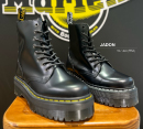 大人気厚底ブーツのご紹介［Dr.Martens］